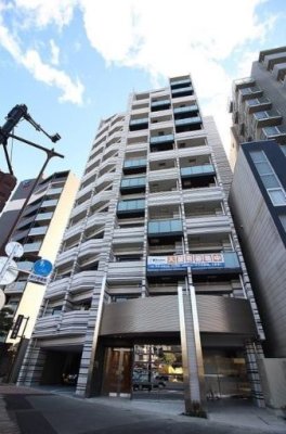 プレール・ドゥーク東新宿3